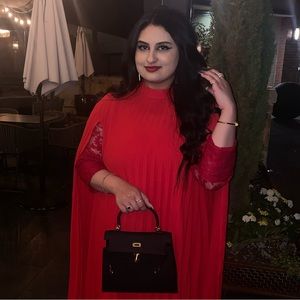 Meet your Posher, Zara
